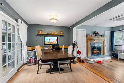 21 Lafayette Avenue, Lake Grove, NY 11755 - Photo 7