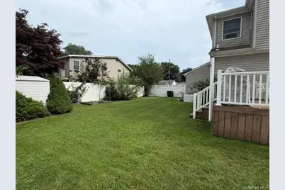 9 Jersey Street, Deer Park, NY 11729 - Photo 25