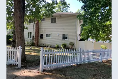 1093 Round Swamp Road, Plainview, NY 11803 - Photo 7