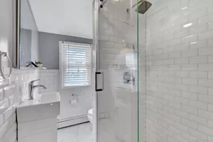 12 Carlton Dr, Massapequa, NY 11758 - Photo 15