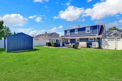 12 Carlton Drive, Massapequa, NY 11758 - Photo 19