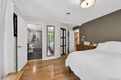 305 Oak Lane, Newburgh, NY 12550 - Photo 23