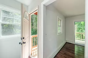 33 Horizon Hill Dr, Poughkeepsie, NY 12603 - Photo 7
