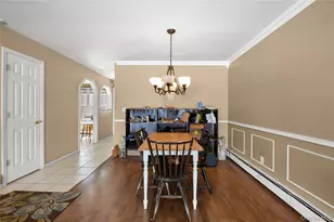 11 Burgoyne Ct, Coram, NY 11727 - Photo 7