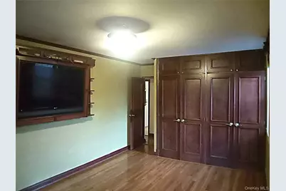 480 Riverdale Avenue N, Yonkers, NY 10705 - Photo 3