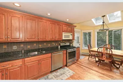 1994 Van Nostrand Avenue, Merrick, NY 11566 - Photo 13