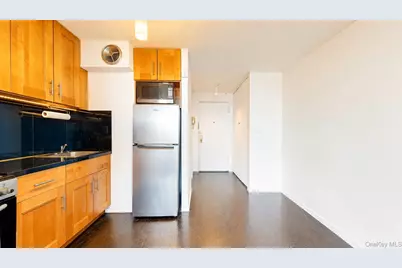 150-38 Union Turnpike #8D, Flushing, NY 11367 - Photo 5