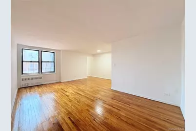 10-40 Neilson Street #4L, Far Rockaway, NY 11691 - Photo 3