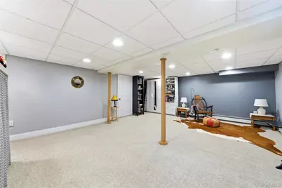 30 Oregon Drive, Huntington Station, NY 11746 - Photo 23