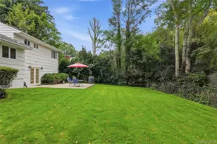 30 Oregon Dr, Huntington Station, NY 11746 - Photo 29