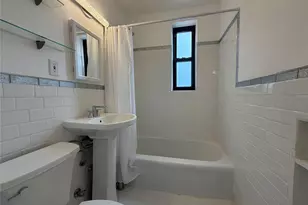 22-87 Mott Ave, Far Rockaway, NY 11691 - Photo 7