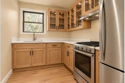 161 Pearsall Drive #4B, Mount Vernon, NY 10552 - Photo 5
