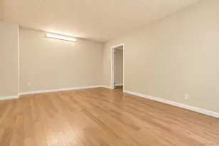 161 Pearsall Dr, Mount Vernon, NY 10552 - Photo 3