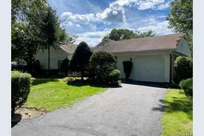 39 Freemont Lane, Coram, NY 11727 - Photo 1