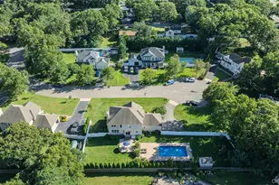 9 Valerie Ct, Centereach, NY 11720 - Photo 39