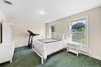 9 Valerie Court, Centereach, NY 11720 - Photo 25
