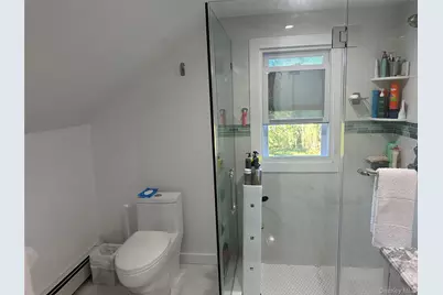 970 E Main Street, Riverhead, NY 11901 - Photo 13