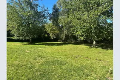 970 E Main Street, Riverhead, NY 11901 - Photo 27