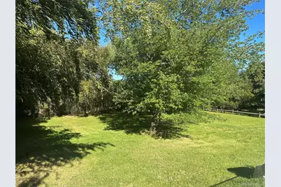 970 E Main Street, Riverhead, NY 11901 - Photo 29
