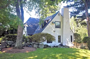 1315 Langdon Ln, Mamaroneck, NY 10543 - Photo 3