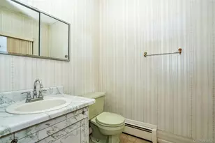 416 Old Country Rd, Deer Park, NY 11729 - Photo 11