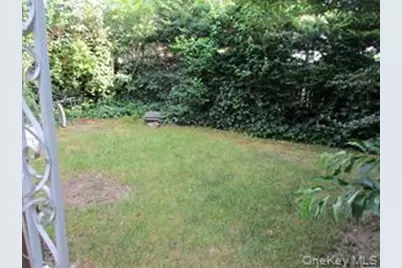 127 Gordon, Valley Stream, NY 11581 - Photo 13