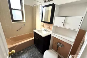 143 Bruce Ave, Yonkers, NY 10705 - Photo 5