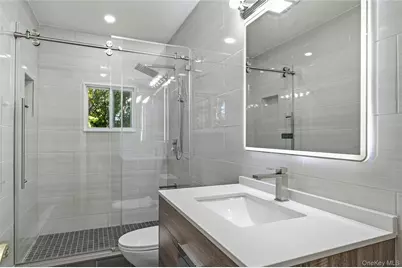 147 Pauls Path, Coram, NY 11727 - Photo 29