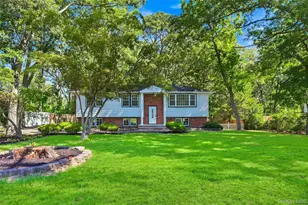 147 Pauls Path, Coram, NY 11727 - Photo 3