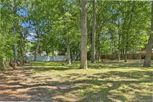 147 Pauls Path, Coram, NY 11727 - Photo 45