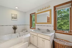 18 Bray Farm Ln, Wappingers Falls, NY 12590 - Photo 21