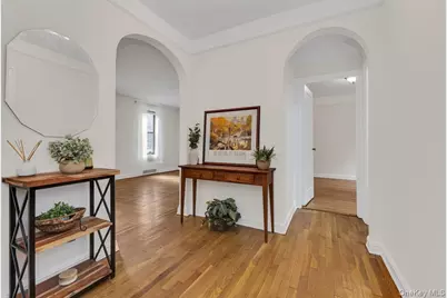 83-80 118th Street #2M, Kew Gardens, NY 11415 - Photo 1