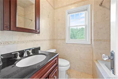 10 Meadow Glen Road, Northport, NY 11768 - Photo 39
