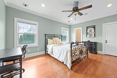10 Meadow Glen Road, Northport, NY 11768 - Photo 35