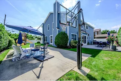 2064 Pacific Boulevard, Atlantic Beach, NY 11509 - Photo 31