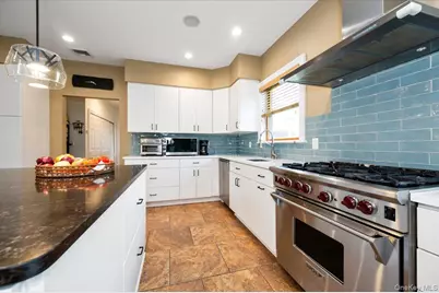 2064 Pacific Boulevard, Atlantic Beach, NY 11509 - Photo 13