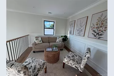 110 Stella Court, Lynbrook, NY 11563 - Photo 9
