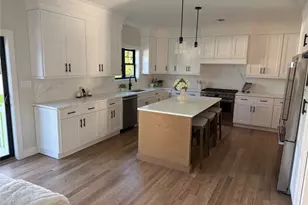 110 Stella Ct, Lynbrook, NY 11563 - Photo 5