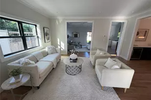 110 Stella Ct, Lynbrook, NY 11563 - Photo 3