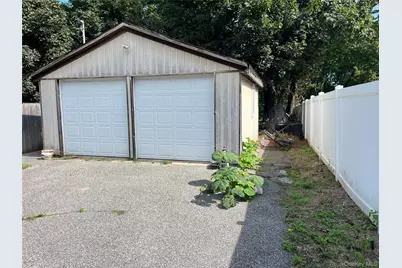 56 Lowndes Avenue, Huntington Station, NY 11746 - Photo 7