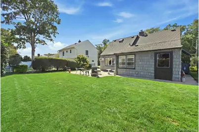 65 Riverside Avenue, Massapequa, NY 11758 - Photo 23