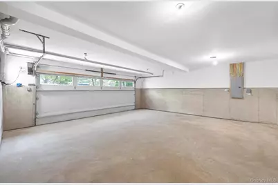 15 Dillon Drive, Dix Hills, NY 11746 - Photo 21