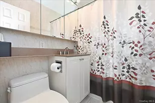 25502 61st Ave, Little Neck, NY 11362 - Photo 15