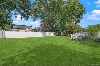 177 Toronto Avenue, Massapequa, NY 11758 - Photo 21