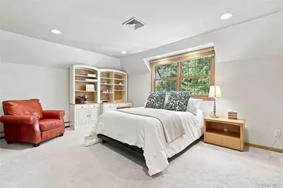 9 Swan Place, Saint James, NY 11780 - Photo 29