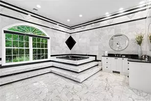9 Swan Pl, Saint James, NY 11780 - Photo 25