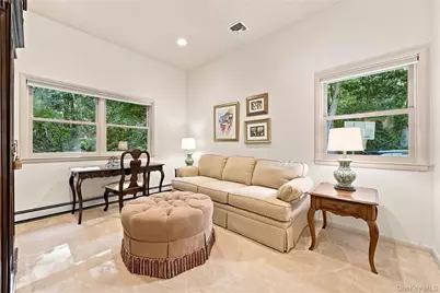 9 Swan Place, Saint James, NY 11780 - Photo 19