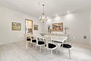 9 Swan Pl, Saint James, NY 11780 - Photo 5
