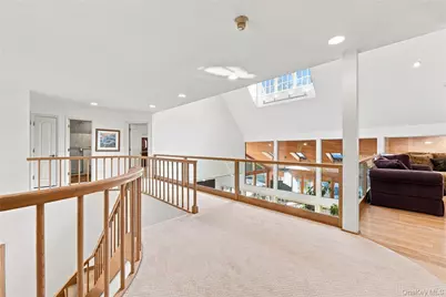 9 Swan Place, Saint James, NY 11780 - Photo 31