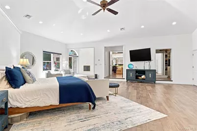 9 Swan Place, Saint James, NY 11780 - Photo 23